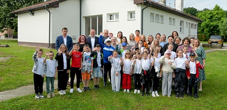 Još jedna obrazovna investicija: dvoranu dobivaju i učenici Područne škole Ladanje Gornje
