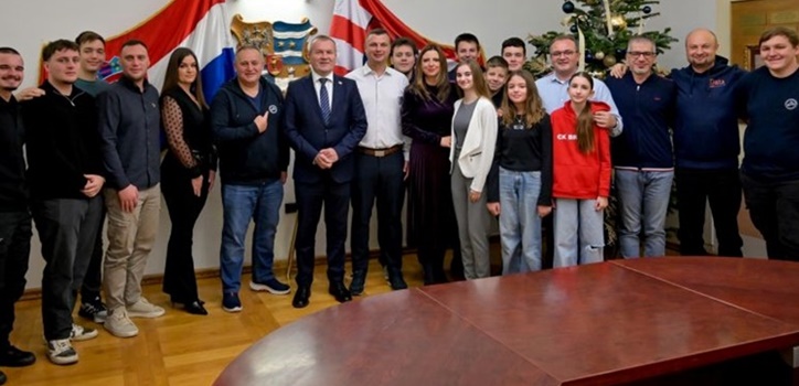 Hrvatski timovi na RoboCup Asia-Pacific 2025 ostvarili vrhunske rezultate - župan Stričak upriličio im prijem 