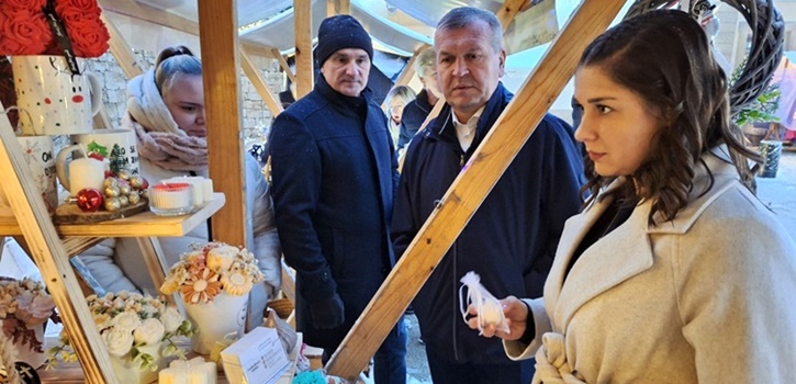 U obnovljenom dvorcu Opeka otvoren Agro-advent 2025.