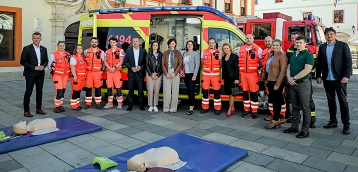 Obilježen Nacionalni dan hitne medicinske službe: građani učili reanimaciju i korištenje defibrilatora