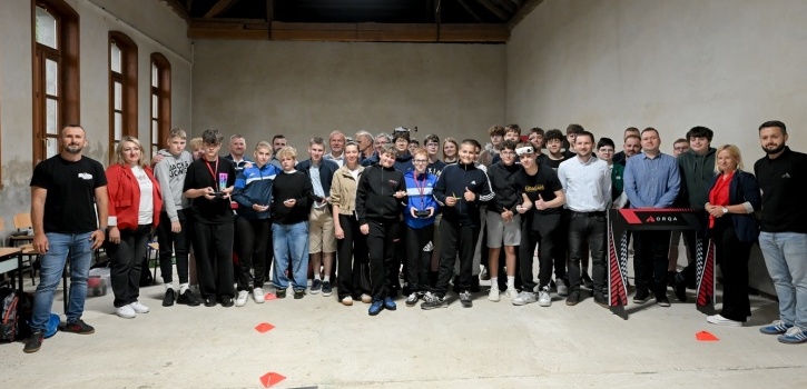 Dronfest ’26: učenici osnovnih škola predstavili vještine upravljanja dronom