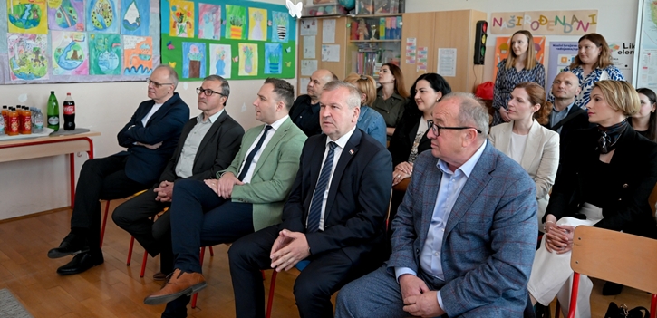 Potpisani ugovori za izgradnju sportskih dvorana u Područnim školama Greda-Jurketinec i Druškovec