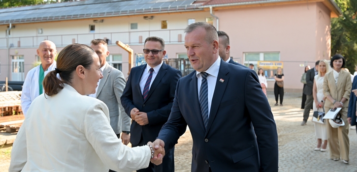 Prvi posjet ministrice zdravstva nakon 30 godina: Evo što donosi velika obnova Klenovnika