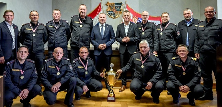 U Županijskoj palači upriličeni prijem za predstavnike vatrogasnih društava koji su sudjelovali na državnim natjecanjima