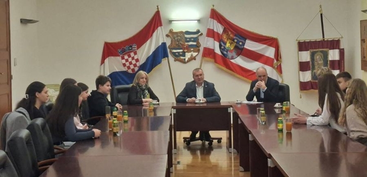 Mladi oživljavaju rimsku prošlost Petrijanca - projekt „Živa prošlost“ prošao na županijsku razinu smotre