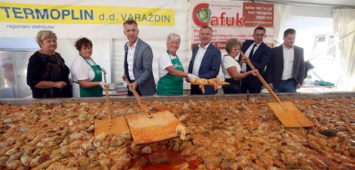 Na 27. Zeljarijadi u Vidovcu najveća i najfinija sarma na svijetu od 4 tone varaždinskog zelja