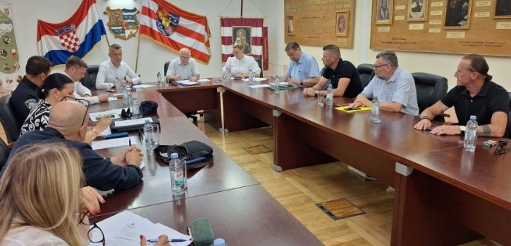 Sigurnost na cestama u fokusu: Savjet predlaže nova rješenja za kamere, uspornike i izazove električnih vozila