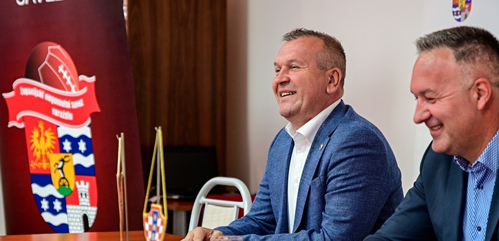 Potpisani i uručeni ugovori nogometnim klubovima – 125.000 eura za razvoj sportske infrastrukture